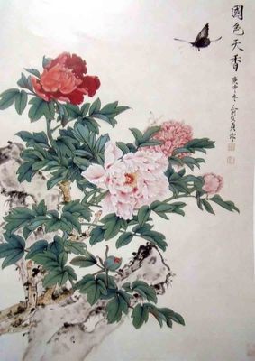 办公空间的艺术韵味 灯箱布上的《花开富贵》与中式吉祥美学